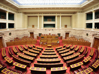 Η ταβερνιάρισσα της Ύδρας και οι αναγνωρίσιμοι φοροφυγάδες